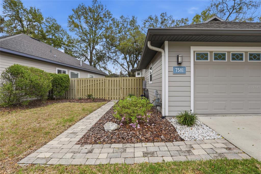 7581 Southwest 82nd Way Gainesville, FL 32608 - Photo 4 of 50