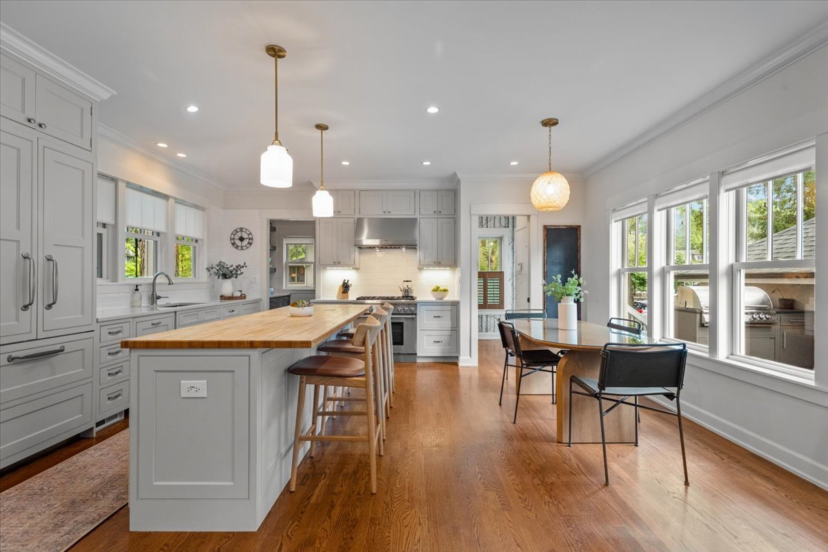 1303 Maple Avenue Wilmette, IL 60091 - Photo 5 of 33 a view of a kitchen and dining room