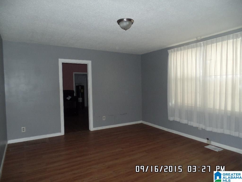 402 5th Street Southwest Birmingham, AL 35211 - Photo 3 of 14