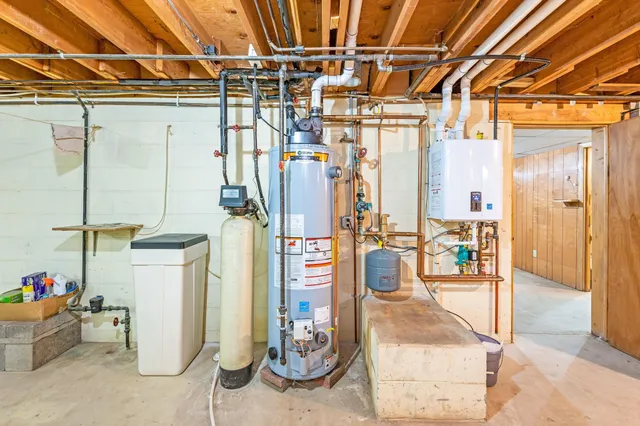 $189,900 | 1228 South Ramsey Street, Blue Earth, MN 56013