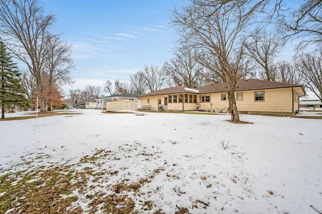 $189,900 | 1228 South Ramsey Street, Blue Earth, MN 56013