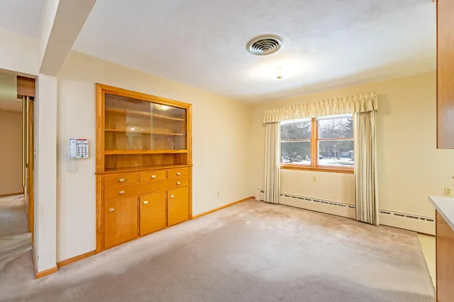 $189,900 | 1228 South Ramsey Street, Blue Earth, MN 56013