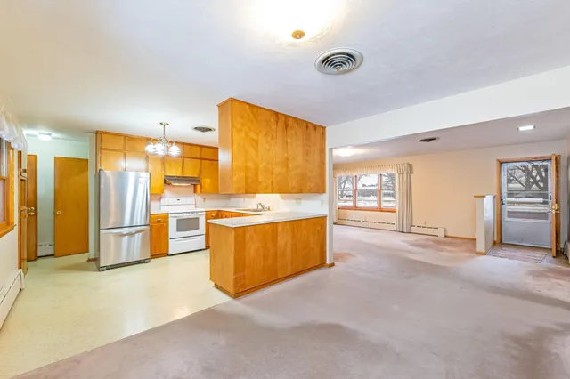 $189,900 | 1228 South Ramsey Street, Blue Earth, MN 56013