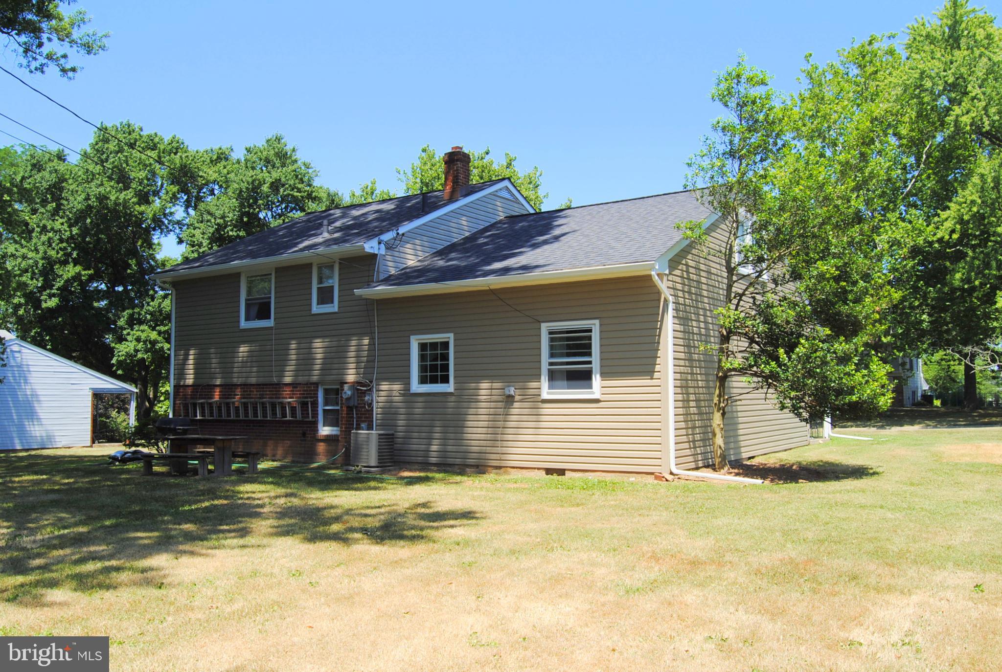 1566 Erbs Mill Road Blue Bell, PA 19422 - Photo 3 of 25 Gallery Image 3