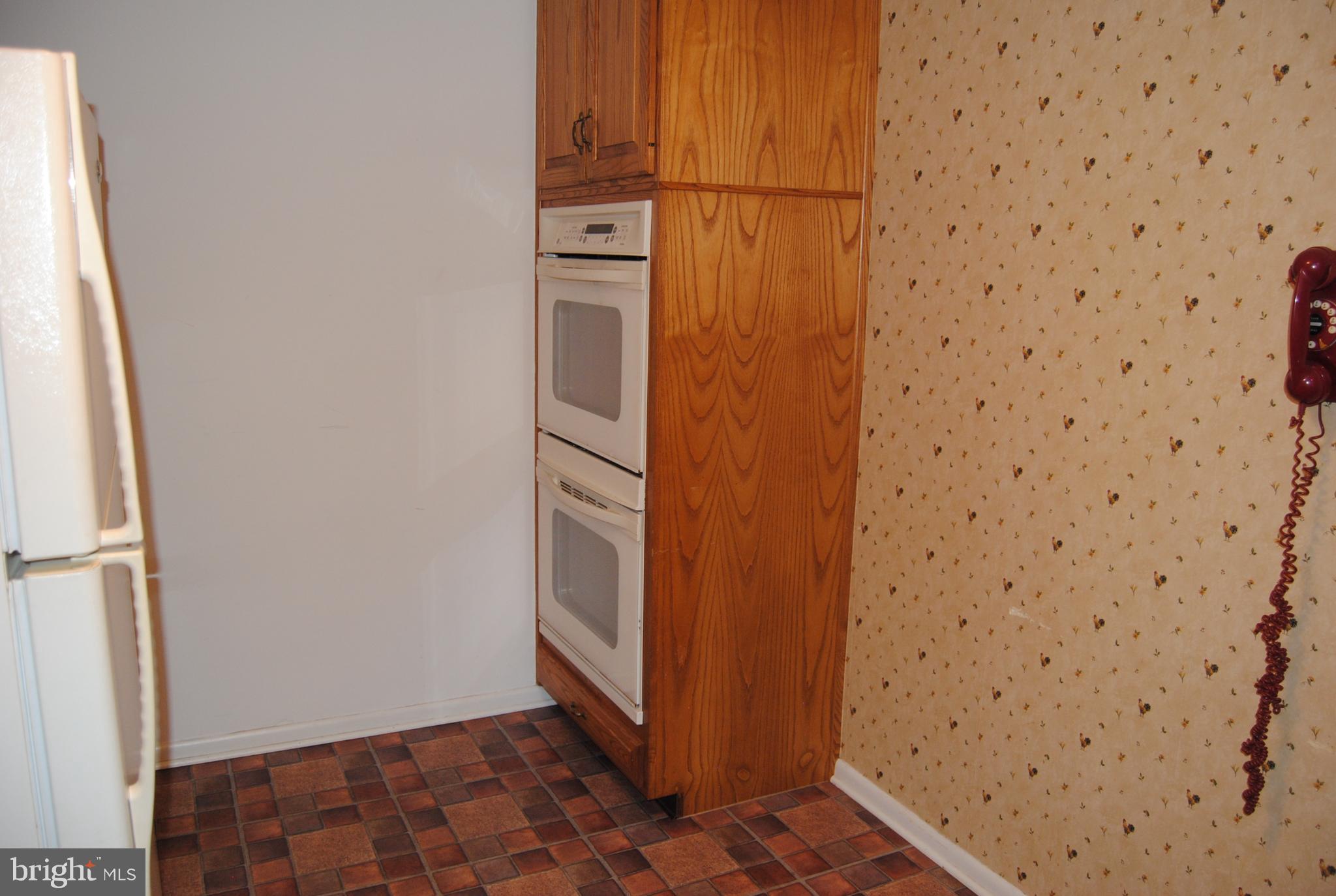 1566 Erbs Mill Road Blue Bell, PA 19422 - Photo 10 of 25 Kitchen
