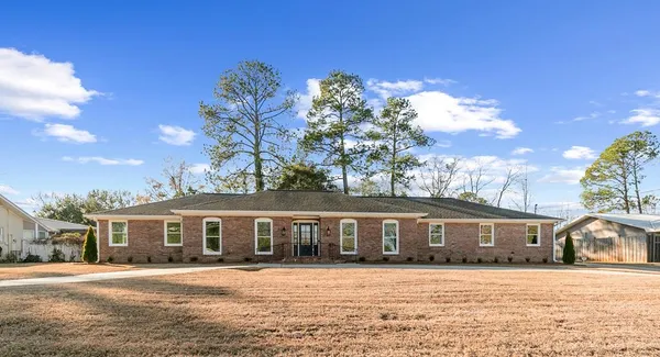 $399,900 | 1107 Deerpath Road, Dothan, AL 36303