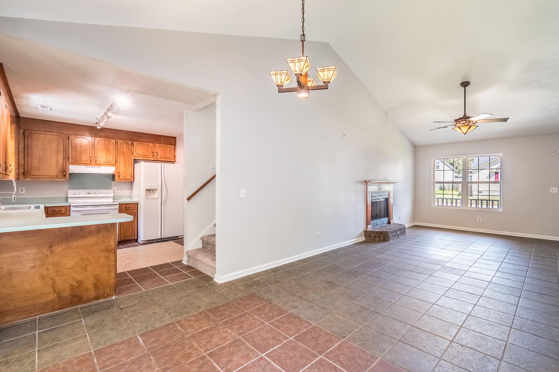 166 Two Hitch Road Goose Creek, SC 29445 - Photo 12 of 37 166TwoHitch-09