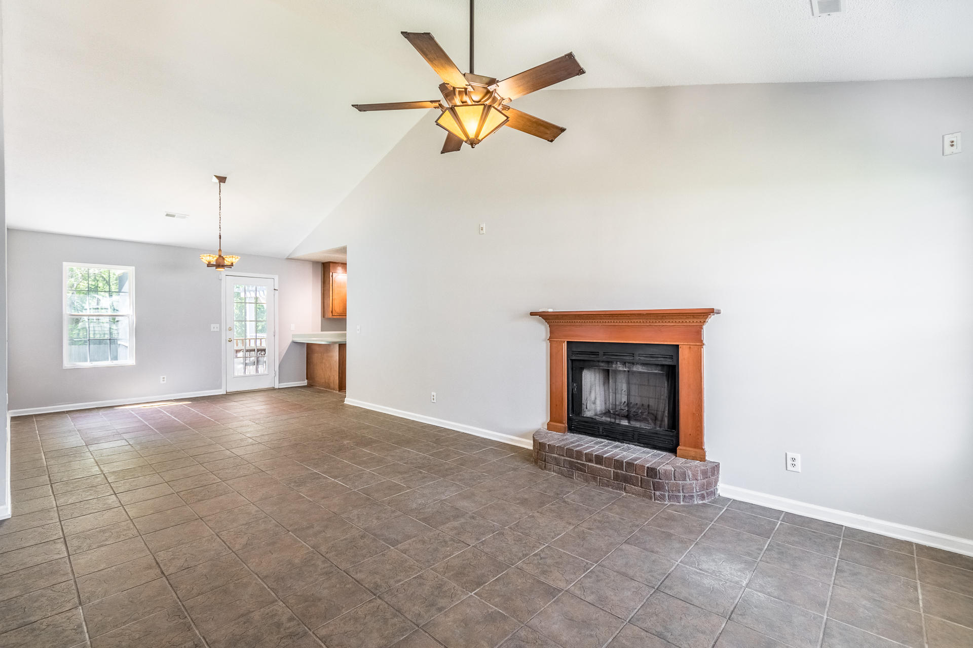 166 Two Hitch Road Goose Creek, SC 29445 - Photo 10 of 37 166TwoHitch-07