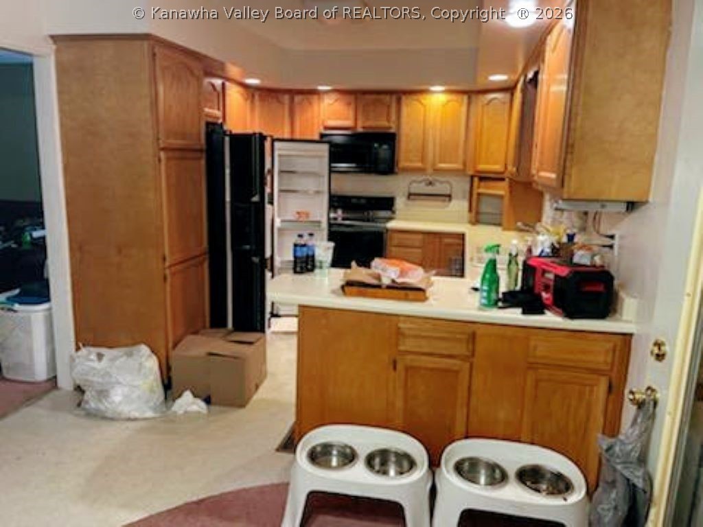 824 30th Street Point Pleasant, WV 25550 - Photo 3 of 8 Kitchen/Dining Area