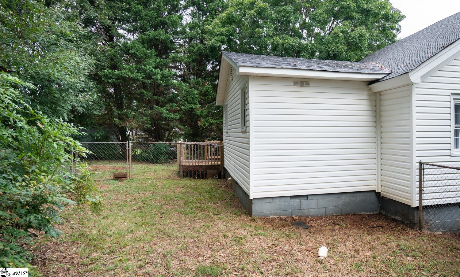 7 Fuller Street Pelzer, SC 29669 - Photo 2 of 23