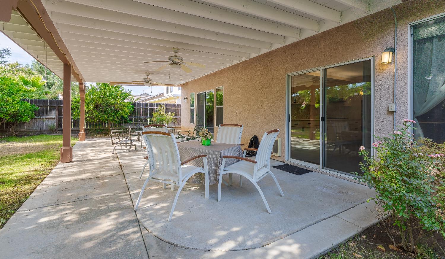 2222 Carson Avenue Clovis, CA 93611 - Photo 40 of 41 a outdoor space with furniture