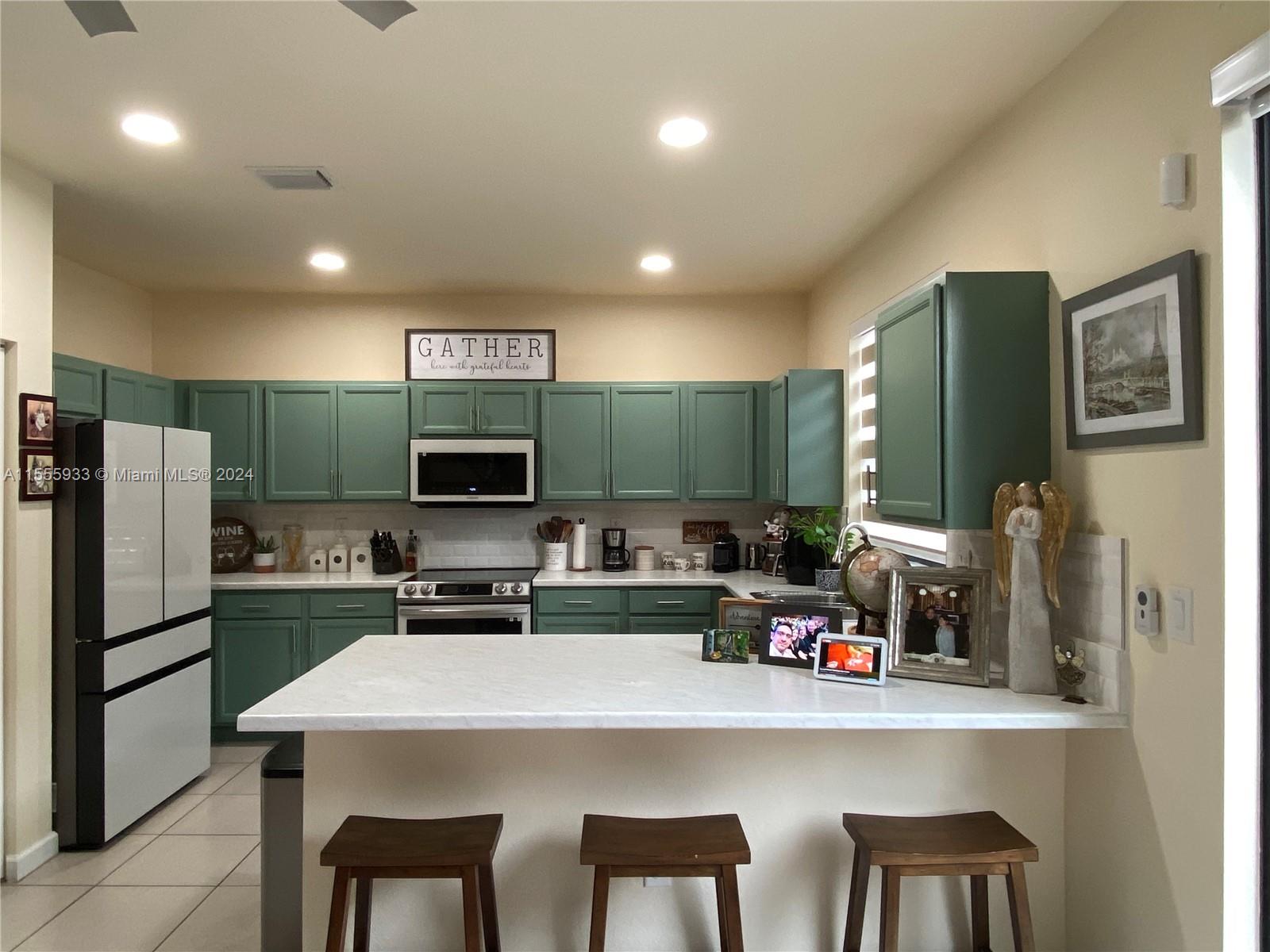 11430 Southwest 252nd Terrace Homestead, FL 33032 - Photo 11 of 66 Gallery Image 11