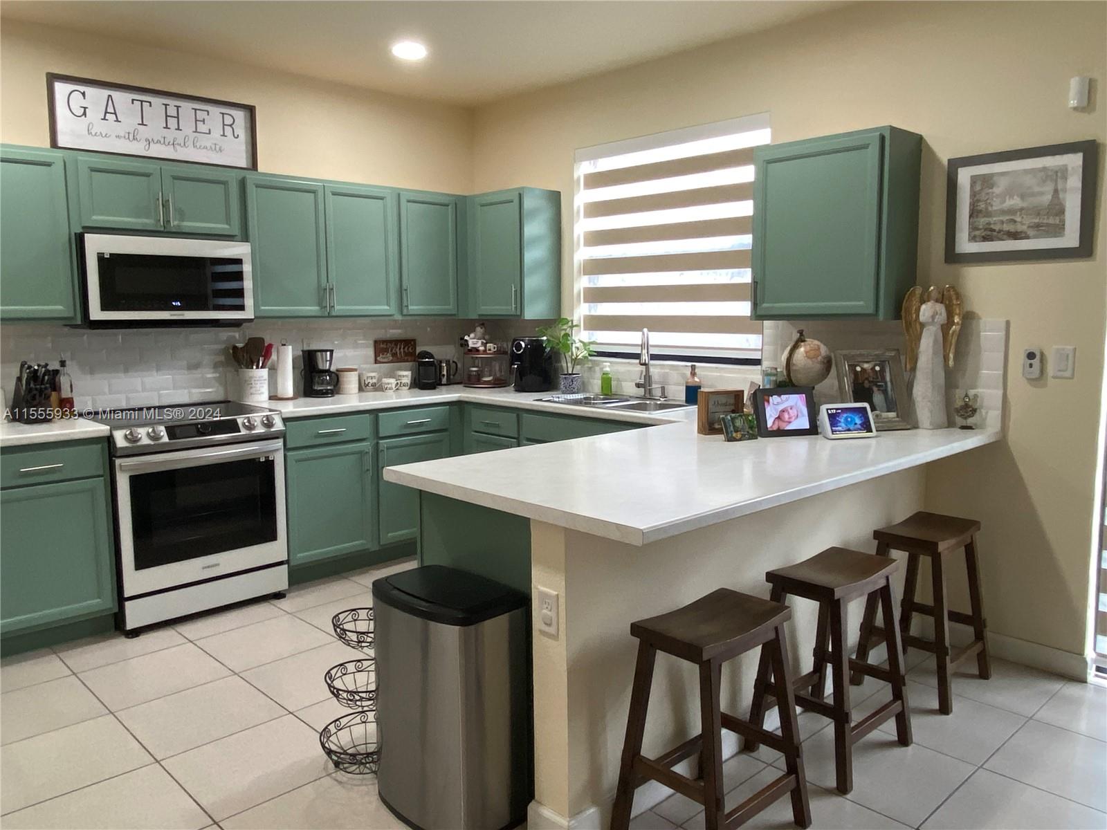 11430 Southwest 252nd Terrace Homestead, FL 33032 - Photo 18 of 66 Gallery Image 18