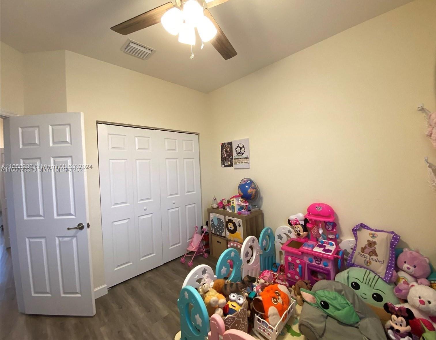 11430 Southwest 252nd Terrace Homestead, FL 33032 - Photo 42 of 66 Gallery Image 42