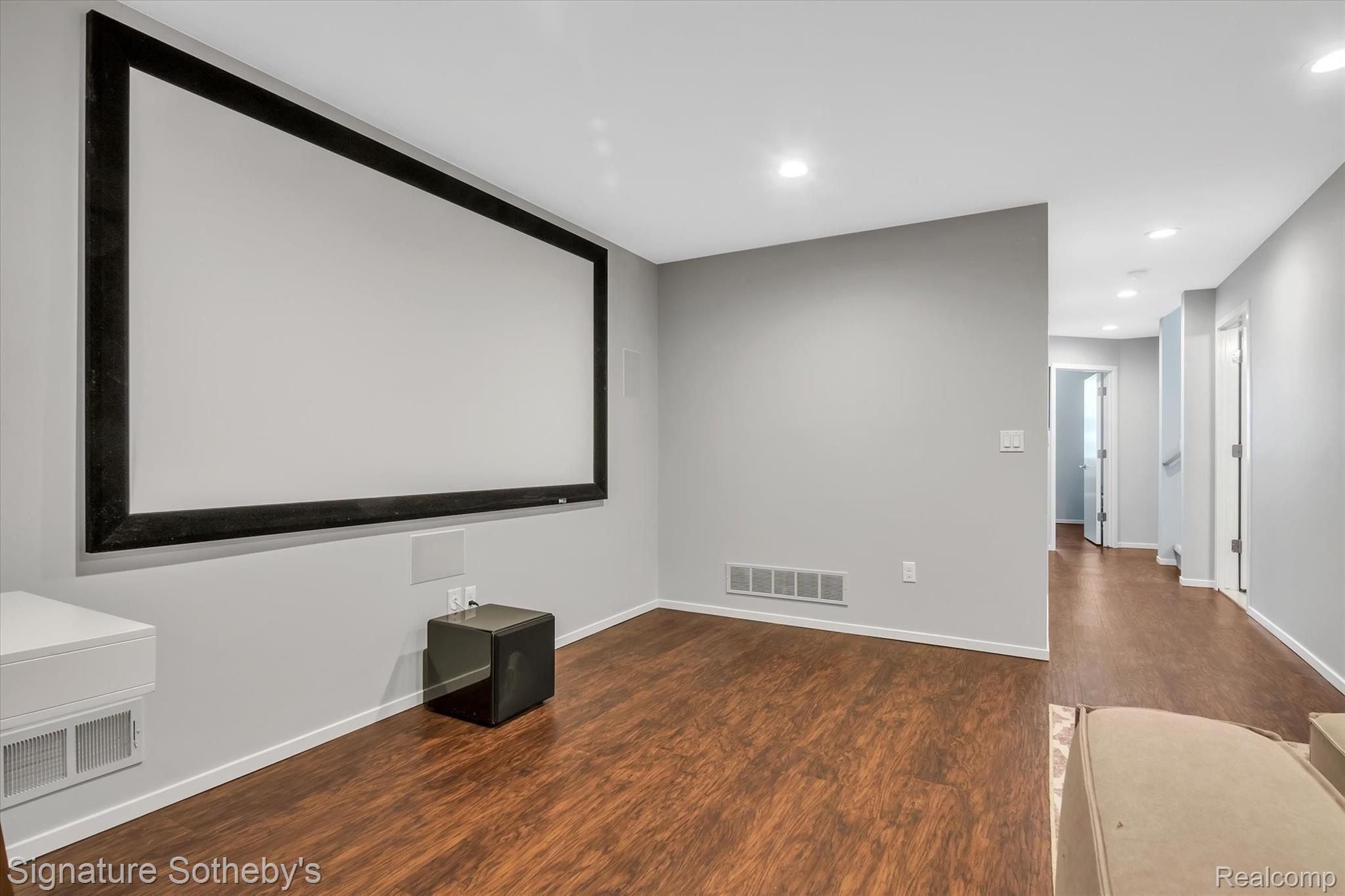 1259 Ruffner Avenue Birmingham, MI 48009 - Photo 72 of 91 32-1259-Ruffner-Ave-WindowStill-Real-Estate-Photography-32.jpg