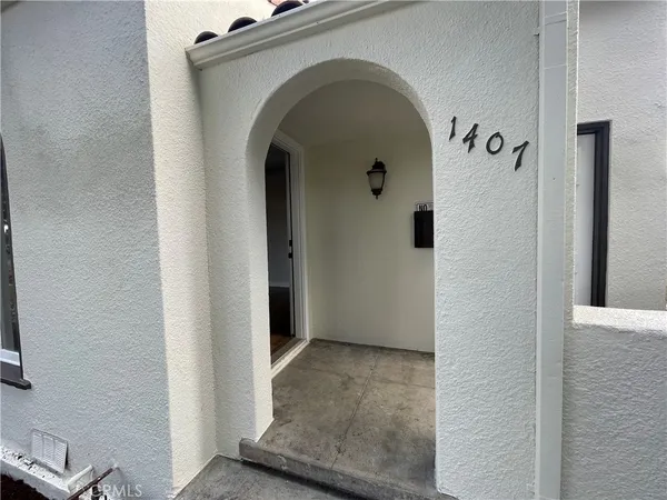$4,000 | 1407 South Ross Street, Santa Ana, CA 92707