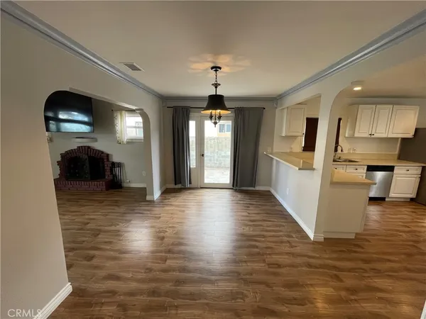 $4,000 | 1407 South Ross Street, Santa Ana, CA 92707