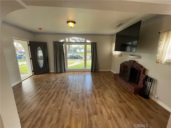 $4,000 | 1407 South Ross Street, Santa Ana, CA 92707