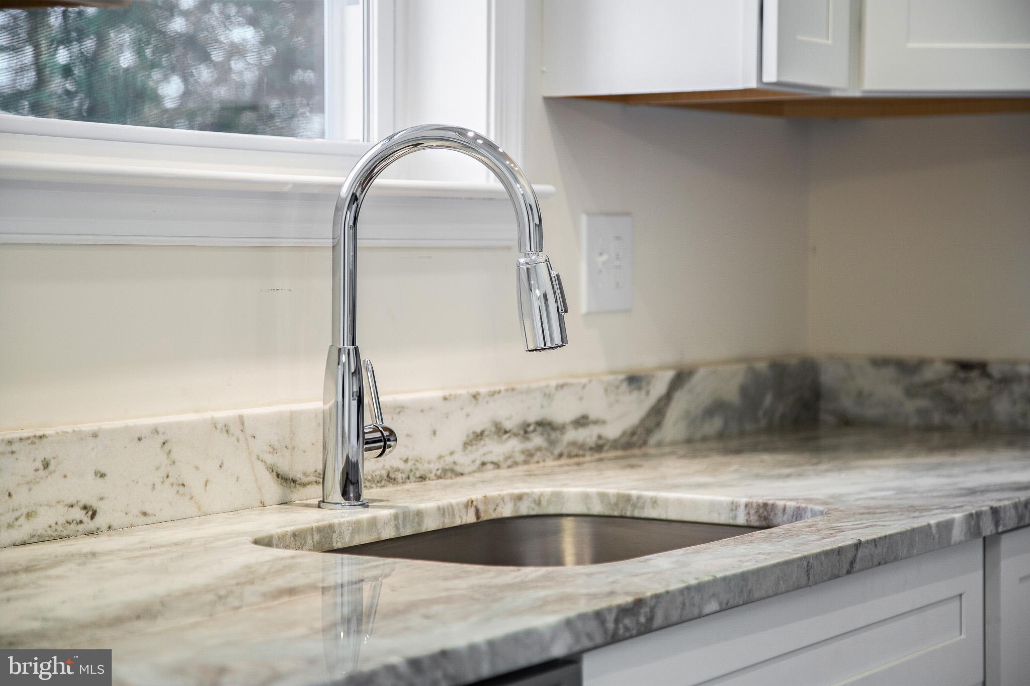 464 Three Bridge Road Newfield, NJ 08344 - Photo 11 of 41 Kitchen sink showing granite counters