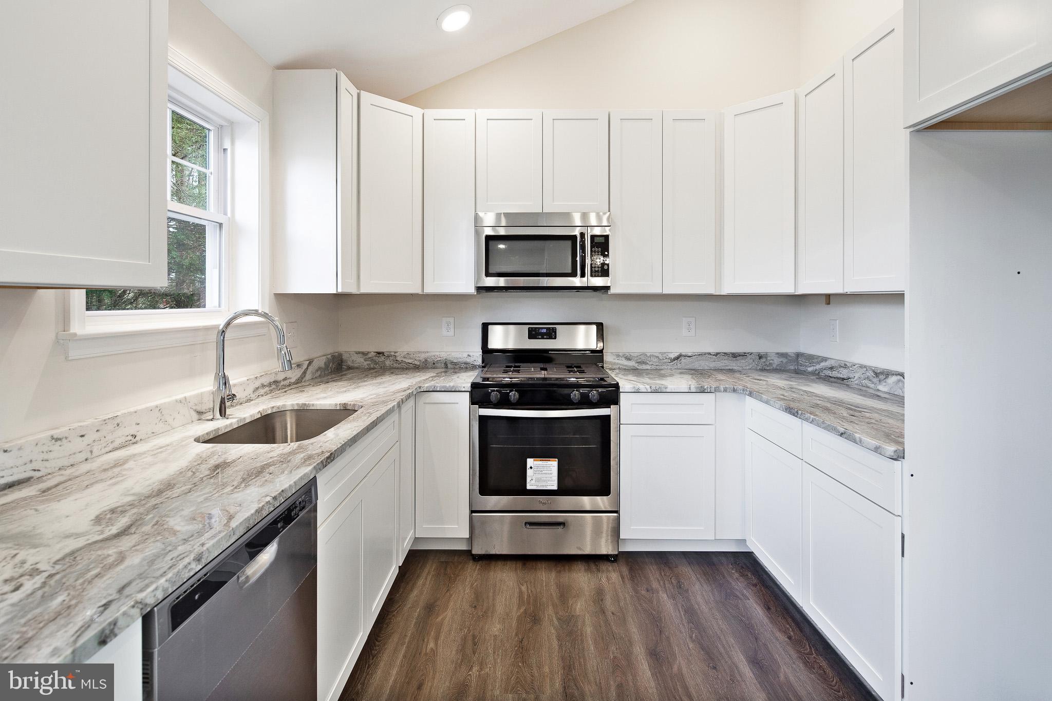 464 Three Bridge Road Newfield, NJ 08344 - Photo 6 of 41 Kitchen
