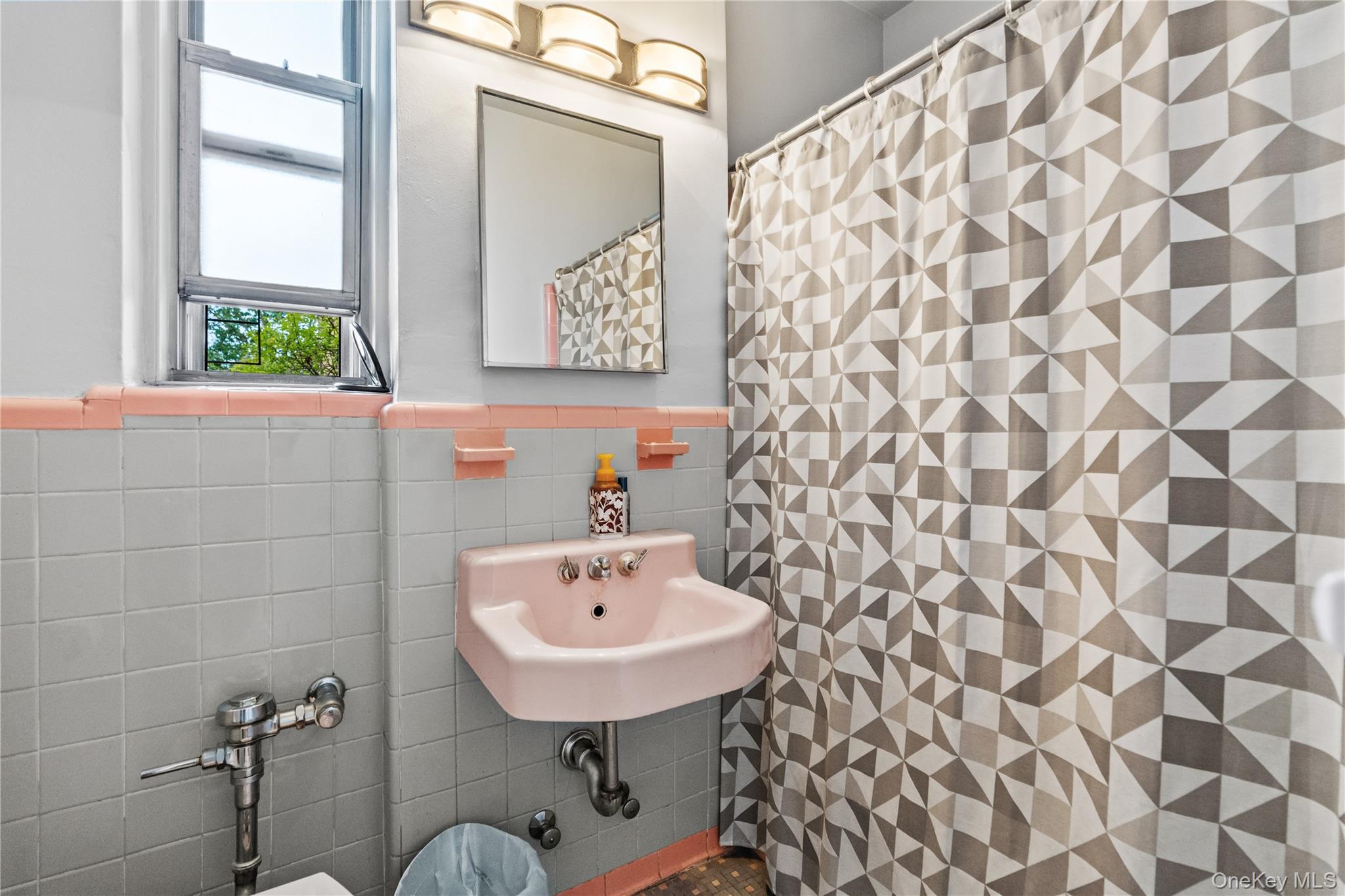 2 Overlook Road, Unit 1B6 White Plains, NY 10605 - Photo 11 of 18 Gallery Image 11