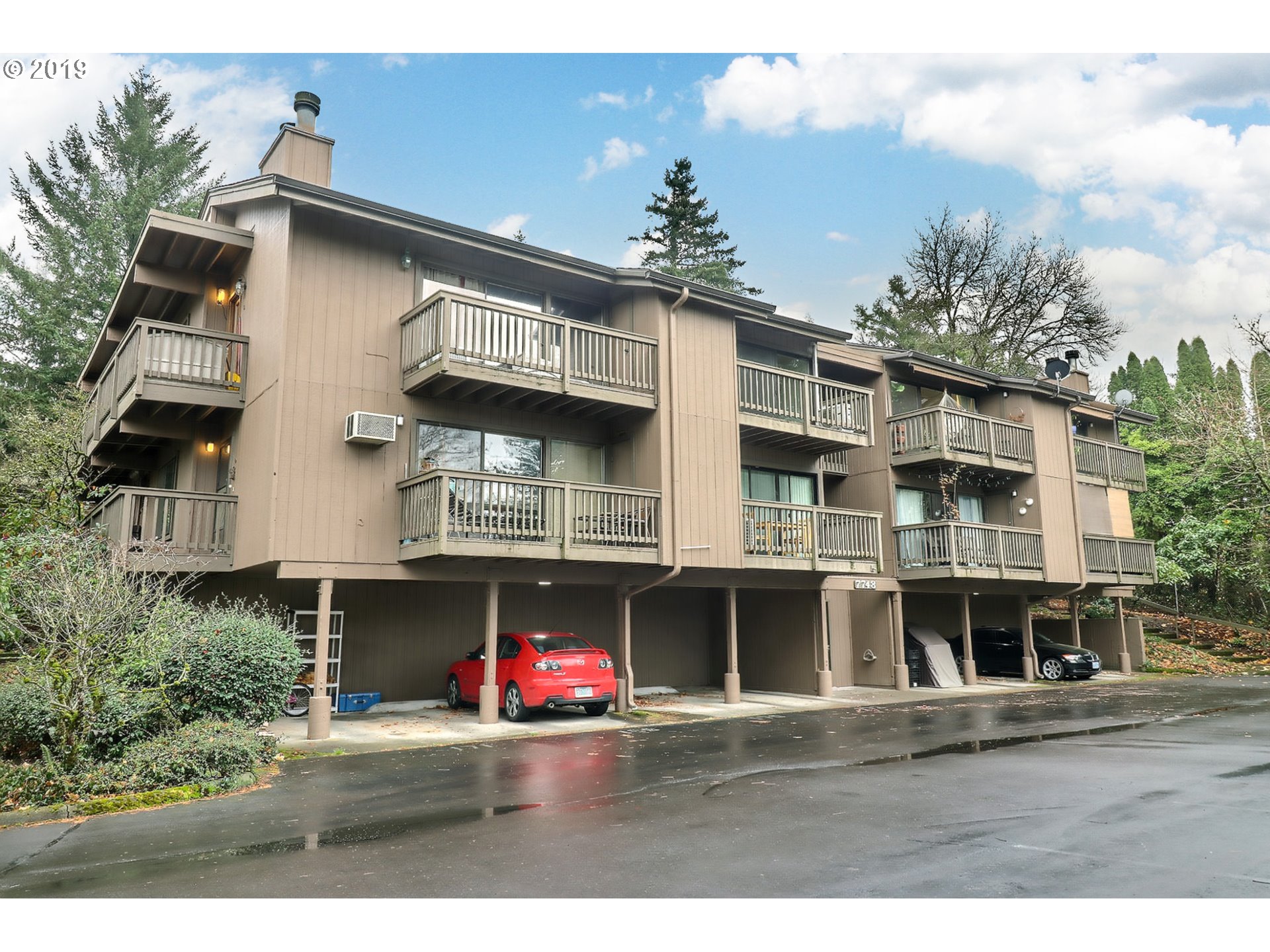 7748 Southwest Barnes Road, Unit B Portland, OR 97225 - Photo 1 of 24 Gallery Image 1