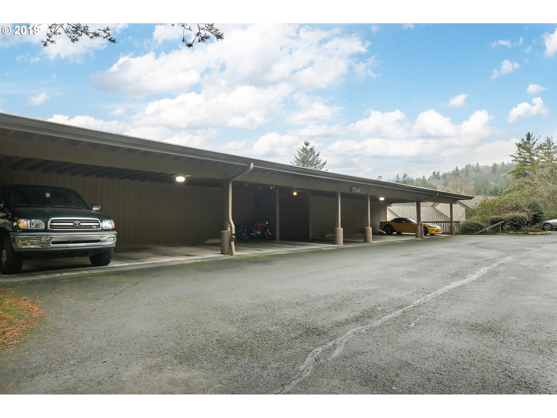 7748 Southwest Barnes Road, Unit B Portland, OR 97225 - Photo 21 of 24 Gallery Image 21