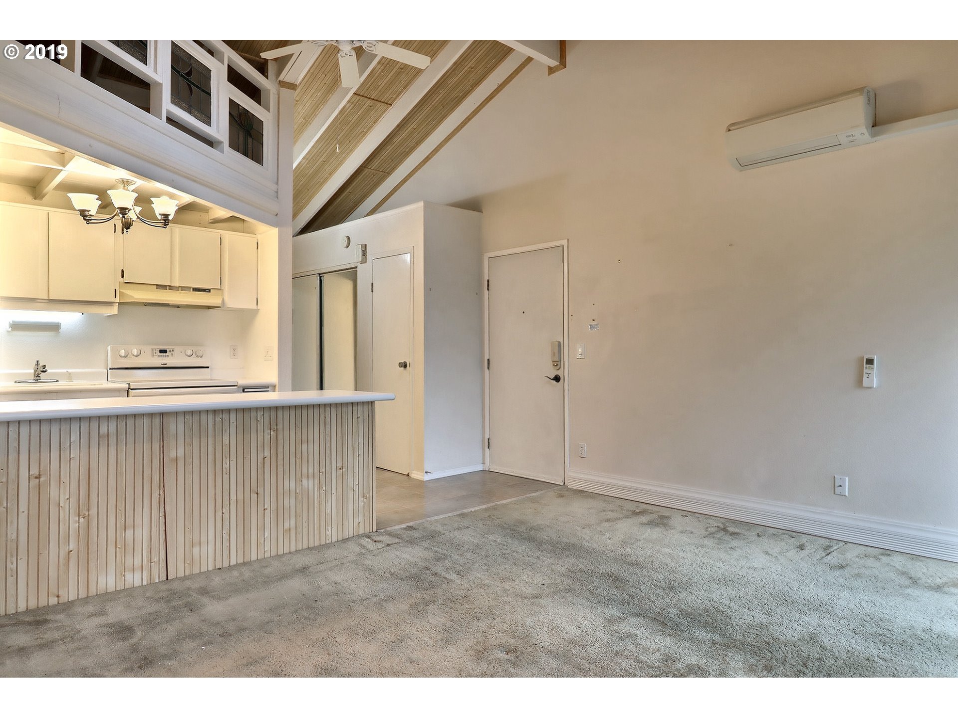 7748 Southwest Barnes Road, Unit B Portland, OR 97225 - Photo 7 of 24 Gallery Image 7