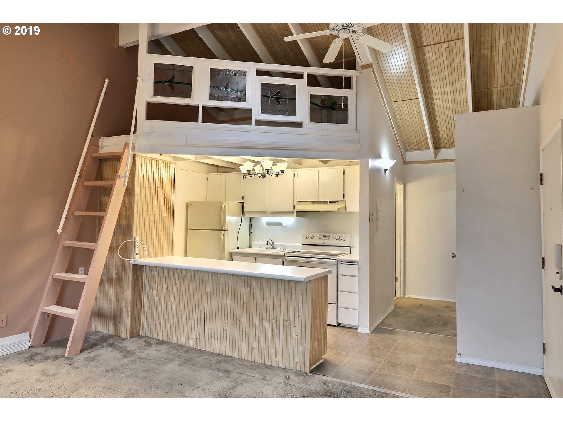 7748 Southwest Barnes Road, Unit B Portland, OR 97225 - Photo 9 of 24 Gallery Image 9