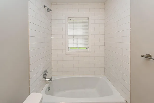 $2,800 | 1010 Yorktown Drive, Charleston, SC 29412