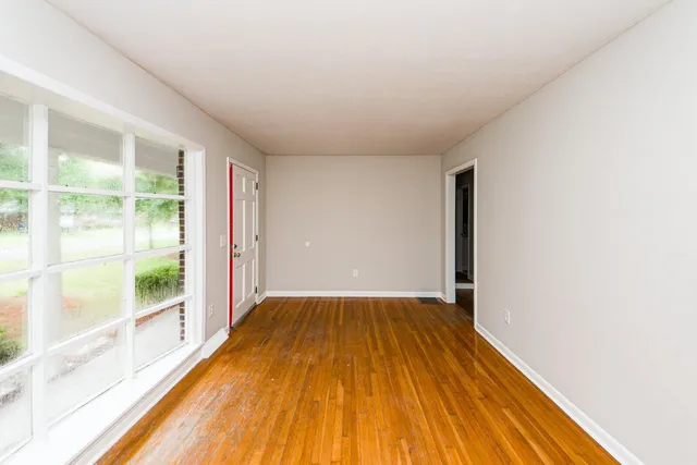 $2,800 | 1010 Yorktown Drive, Charleston, SC 29412