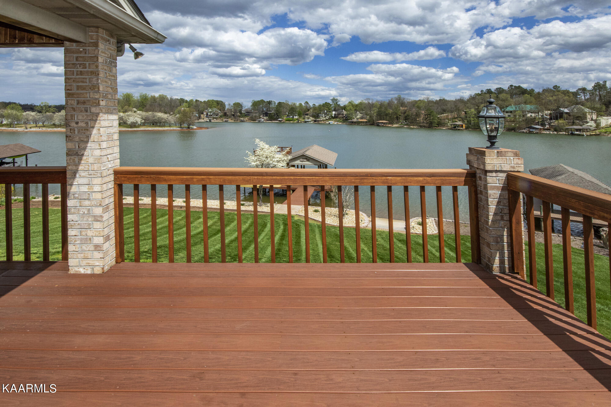 156 Inagehi Way Loudon, TN 37774 - Photo 22 of 39 Open Deck View!