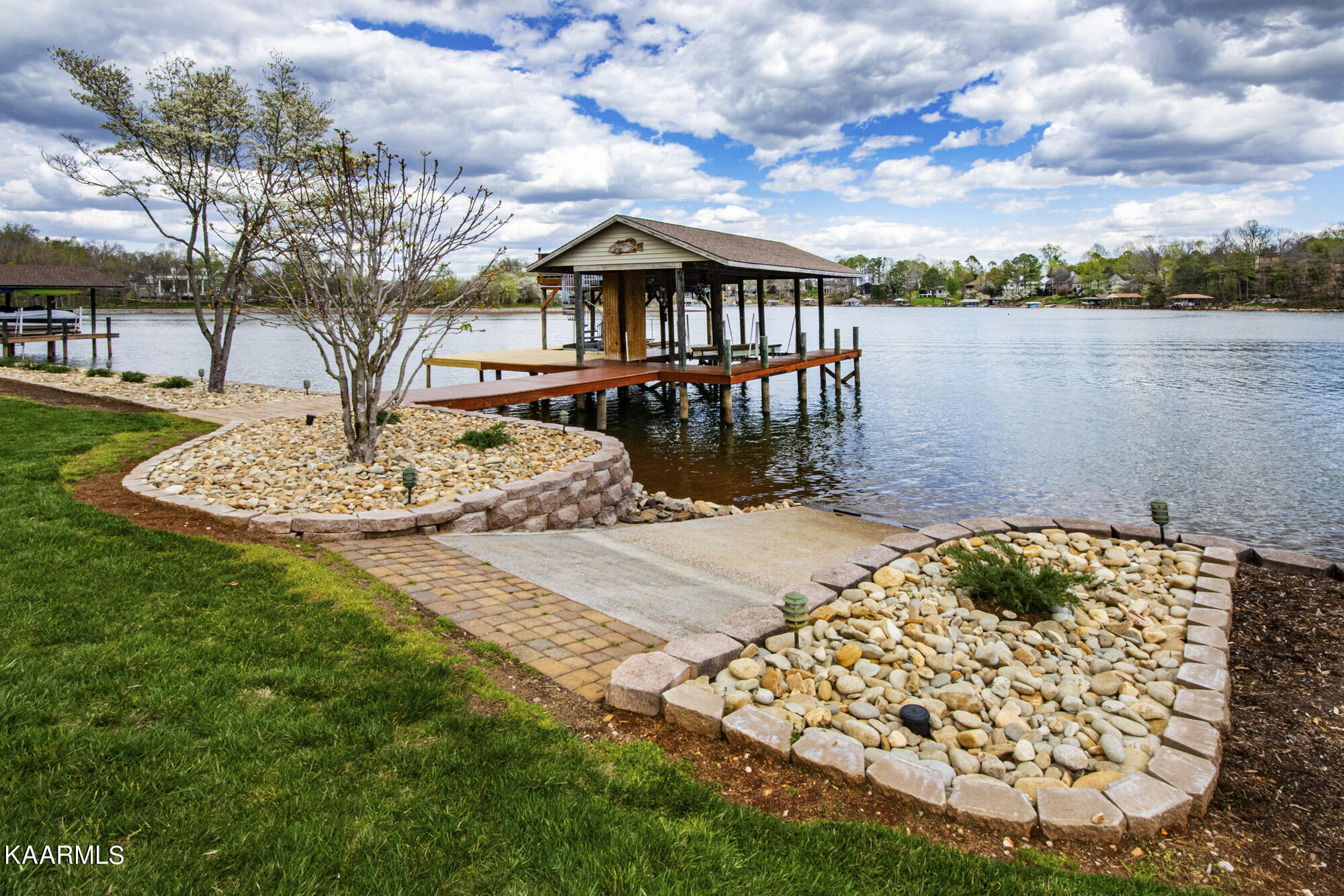 156 Inagehi Way Loudon, TN 37774 - Photo 36 of 39 Private Boat Ramp!!