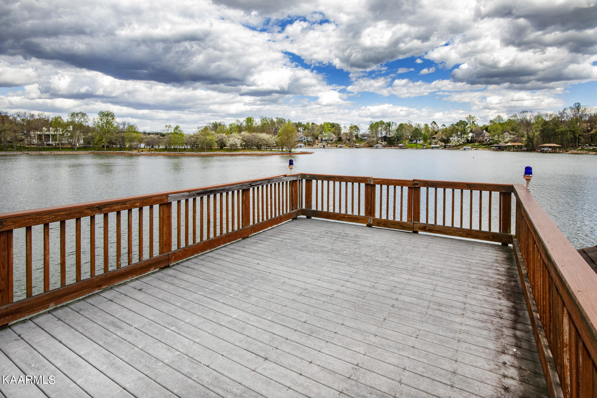 156 Inagehi Way Loudon, TN 37774 - Photo 38 of 39 2nd Floor Party Deck!!