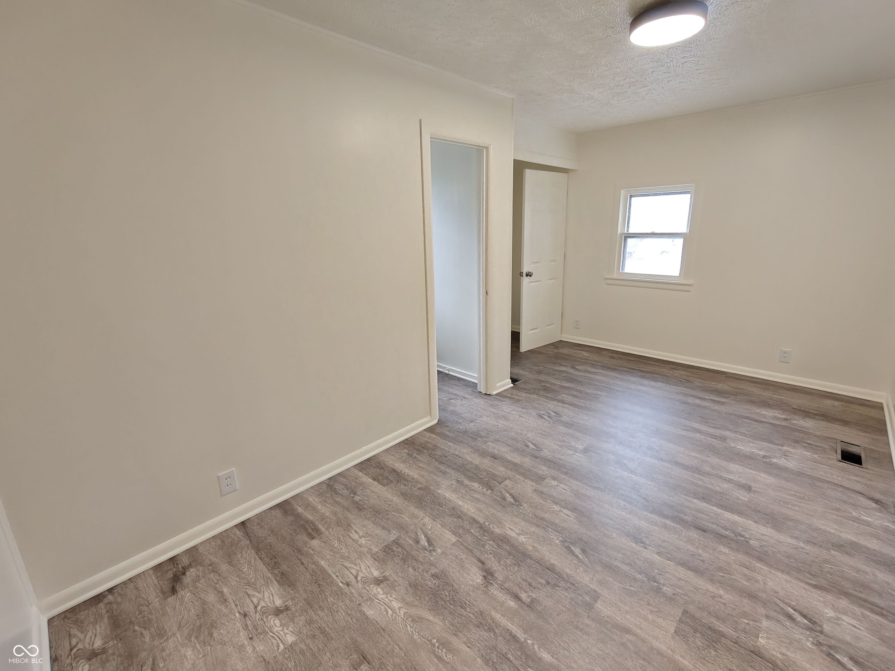 734 Main Street Shelbyville, IN 46176 - Photo 14 of 26