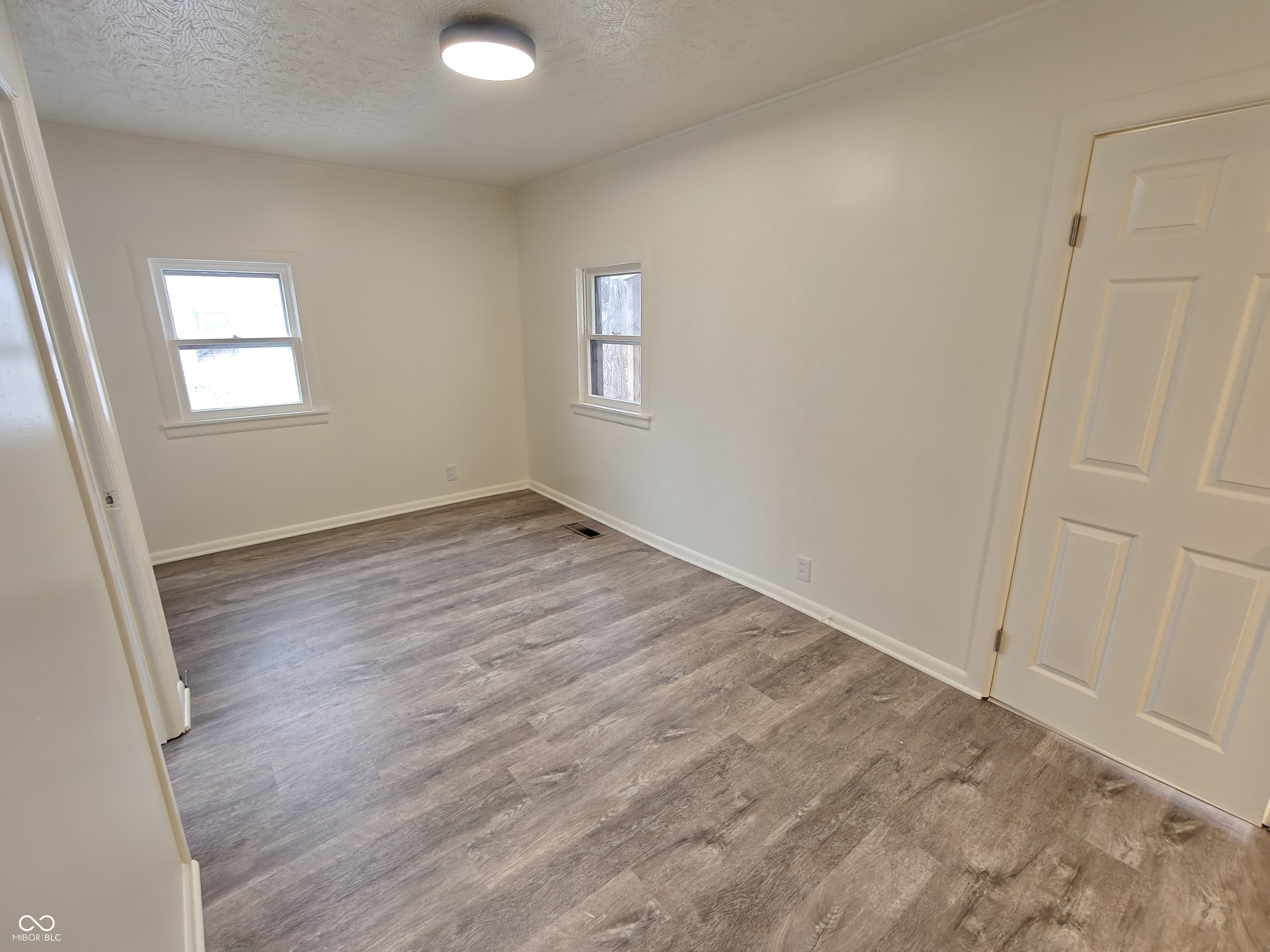 734 Main Street Shelbyville, IN 46176 - Photo 16 of 26