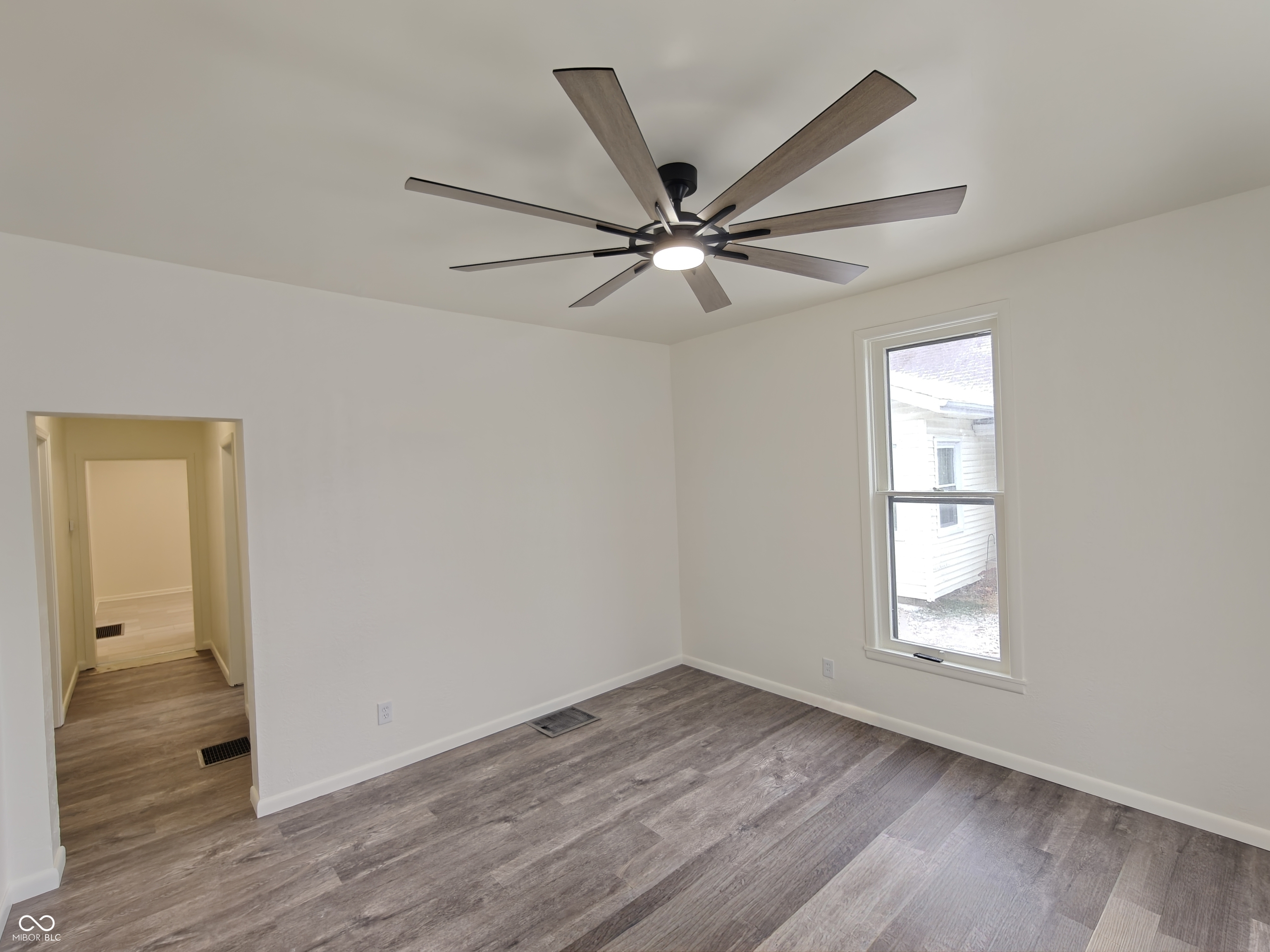 734 Main Street Shelbyville, IN 46176 - Photo 7 of 26