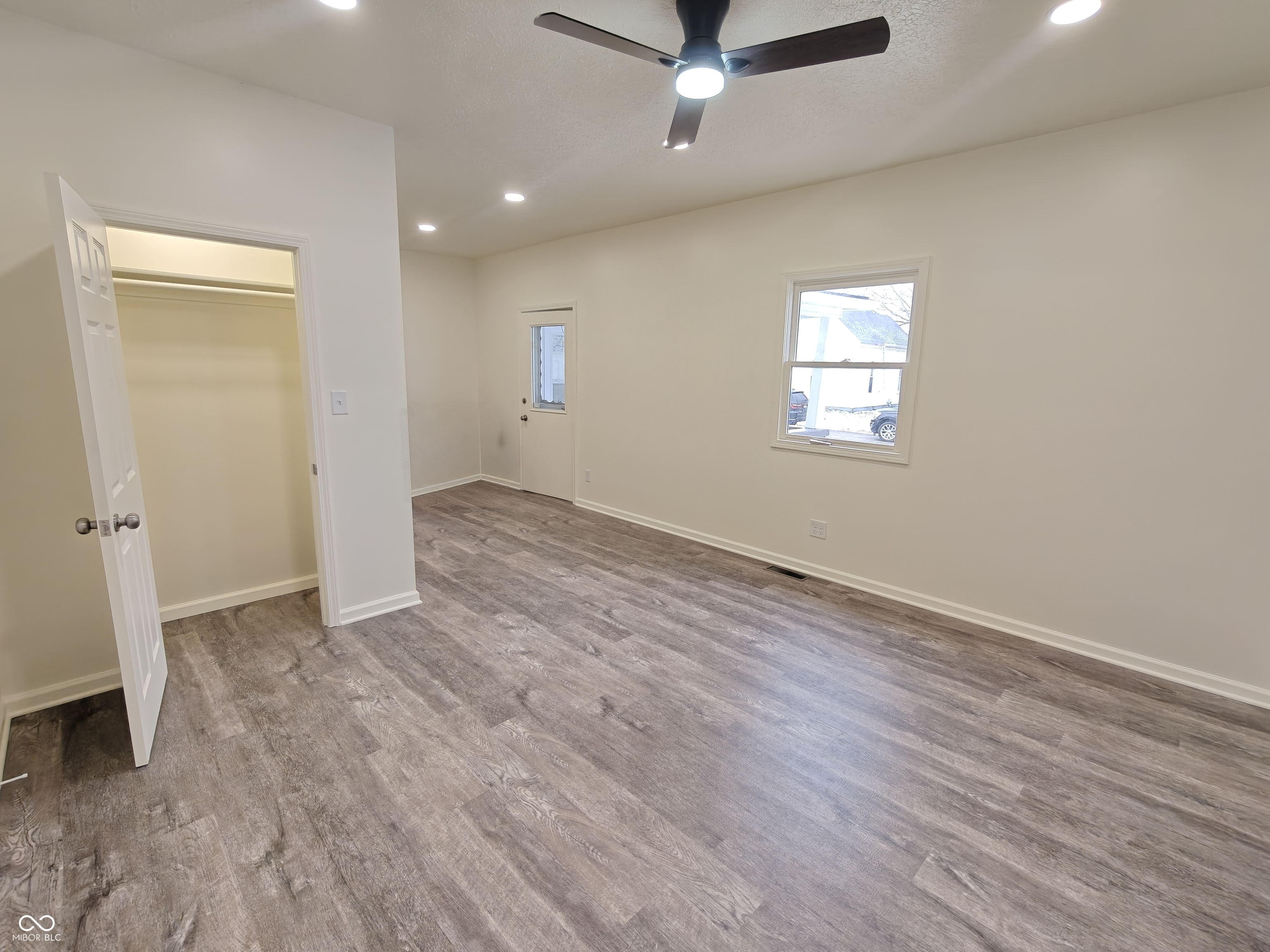 734 Main Street Shelbyville, IN 46176 - Photo 8 of 26