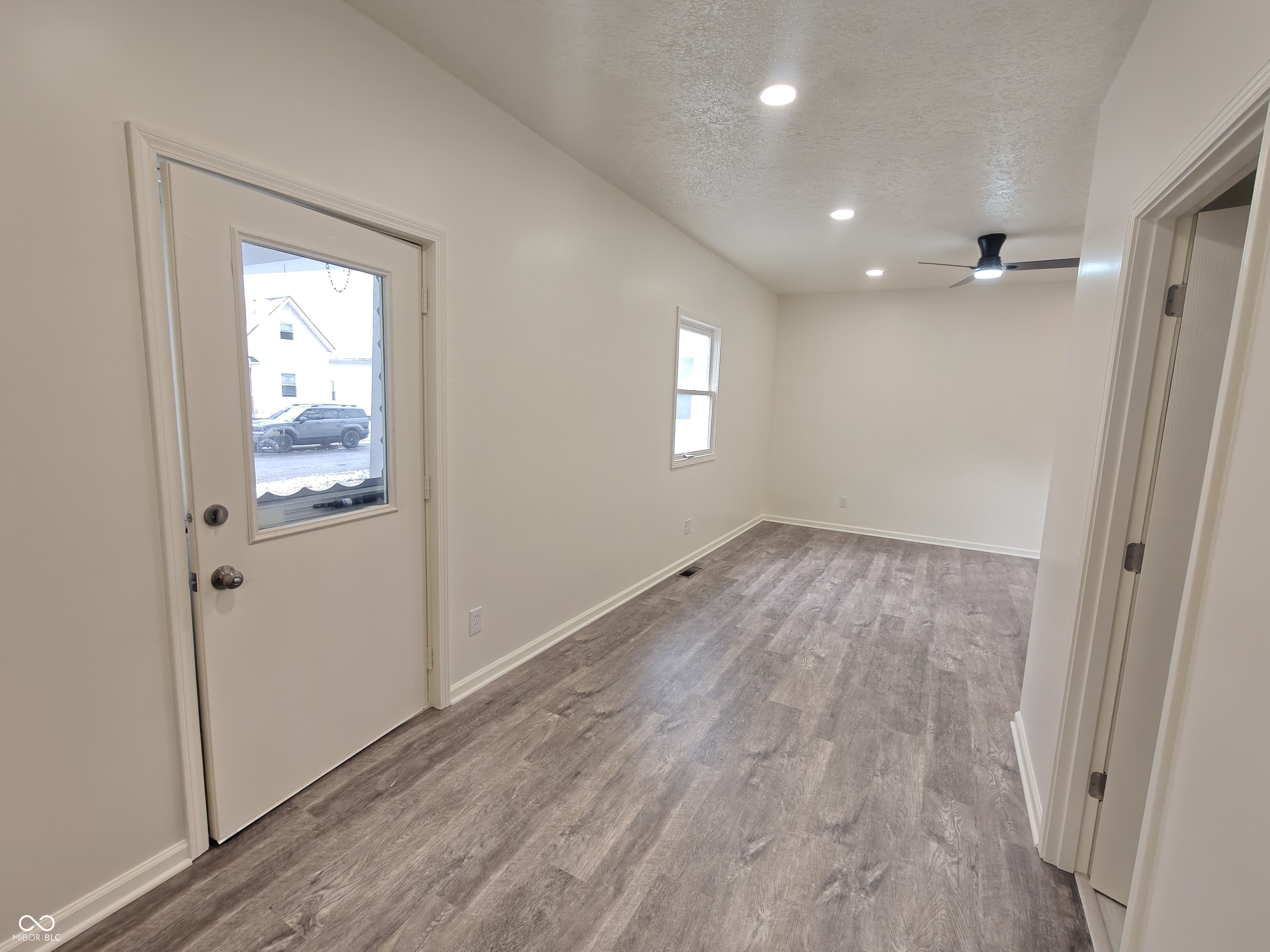 734 Main Street Shelbyville, IN 46176 - Photo 10 of 26