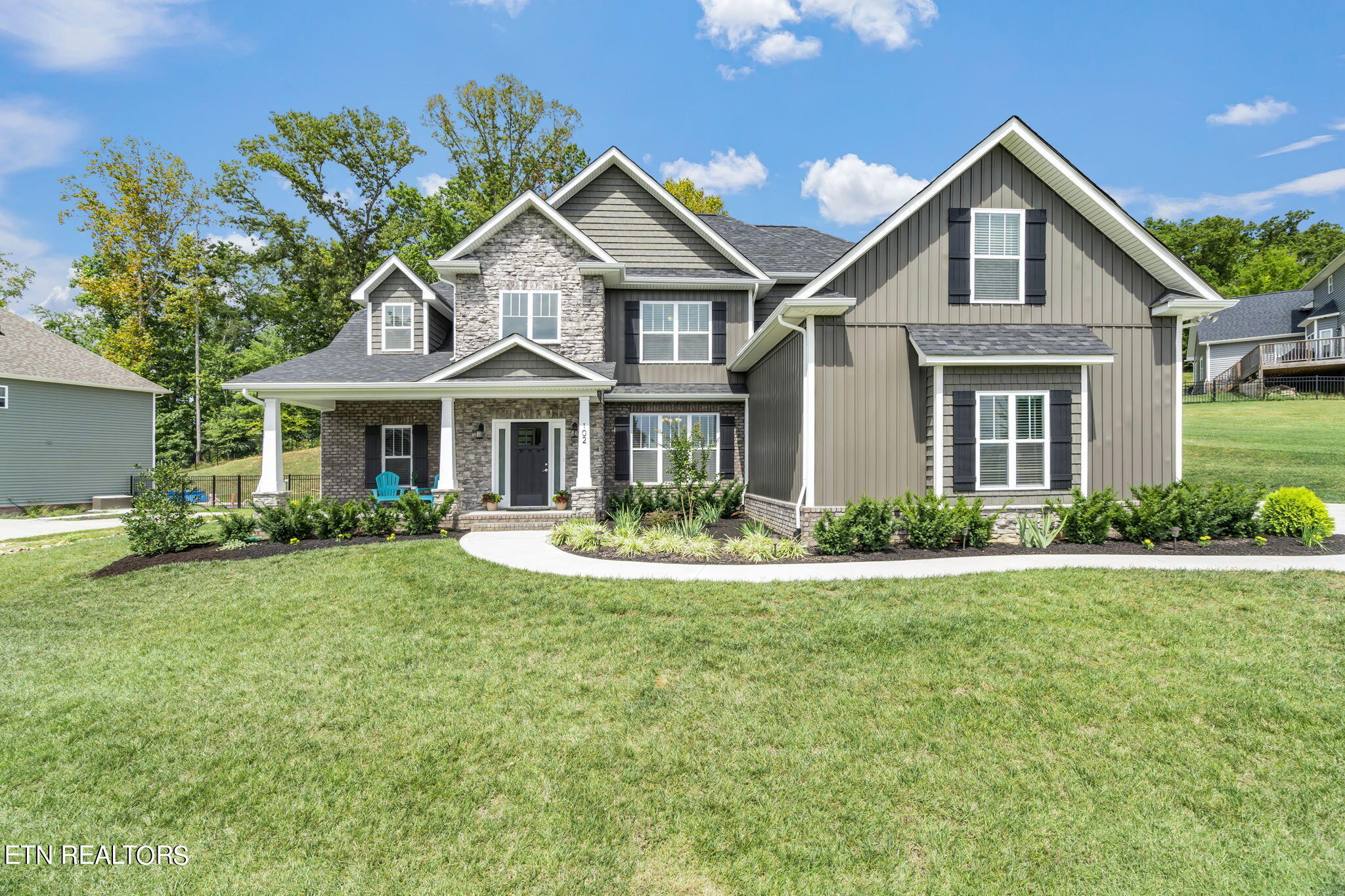 102 Mistletoeberry Road Oak Ridge, TN 37830 - Photo 1 of 60 102 Mistletoeberry