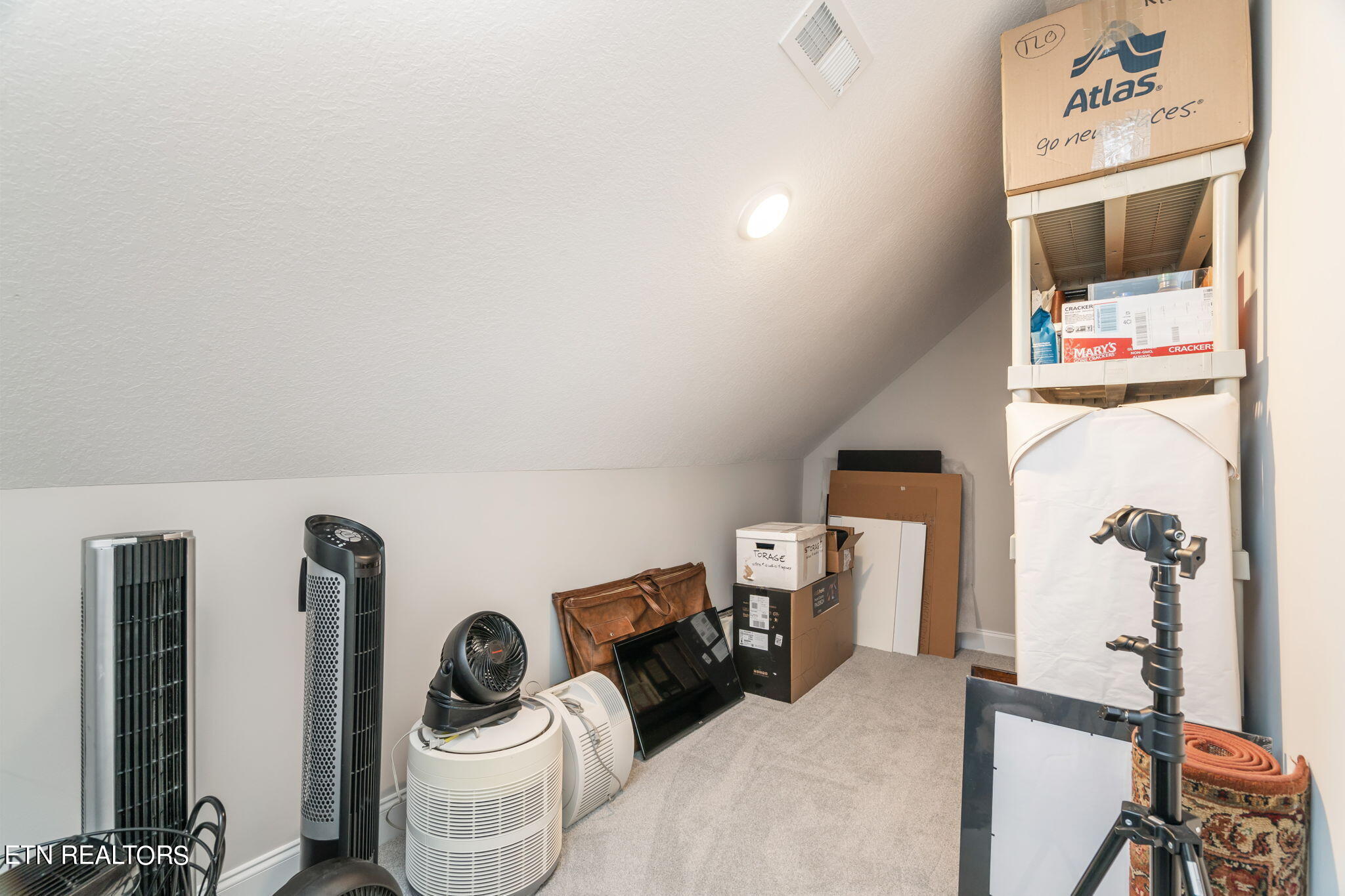 102 Mistletoeberry Road Oak Ridge, TN 37830 - Photo 28 of 60 Storage