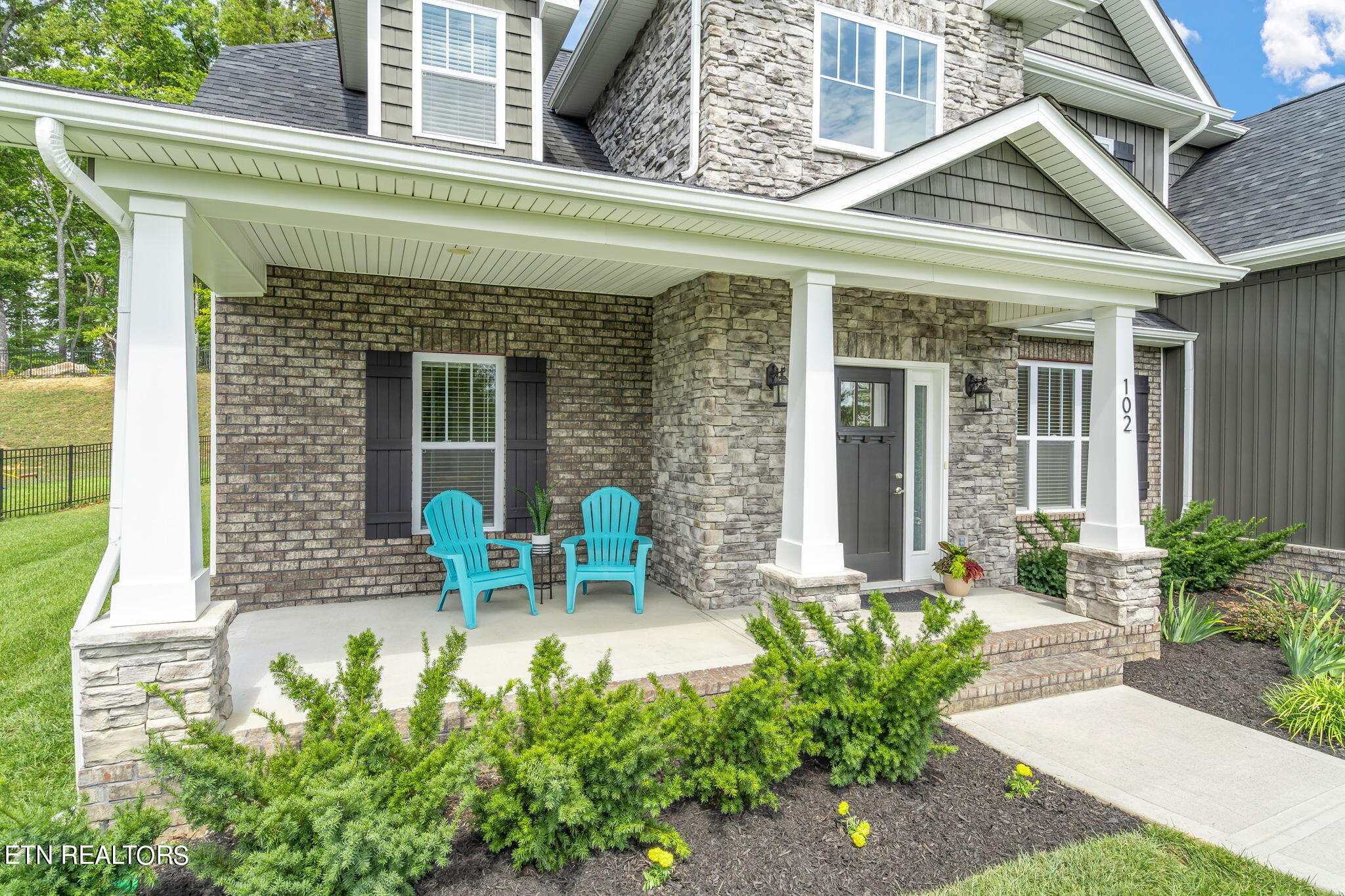 102 Mistletoeberry Road Oak Ridge, TN 37830 - Photo 6 of 60 102 Mistletoeberry Rd