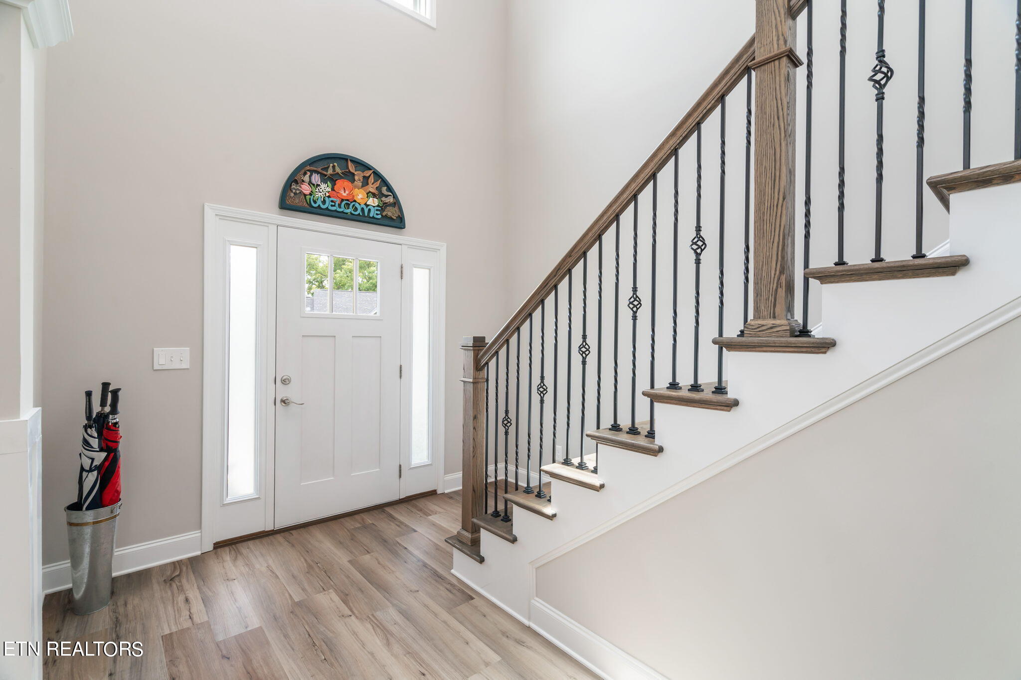 102 Mistletoeberry Road Oak Ridge, TN 37830 - Photo 7 of 60 Entry