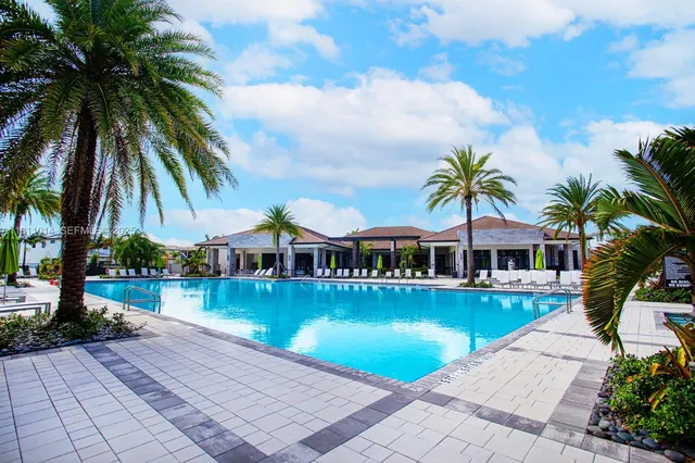 $3,700 | 8167 Northwest 41st Street, Unit E104, Doral, FL 33166