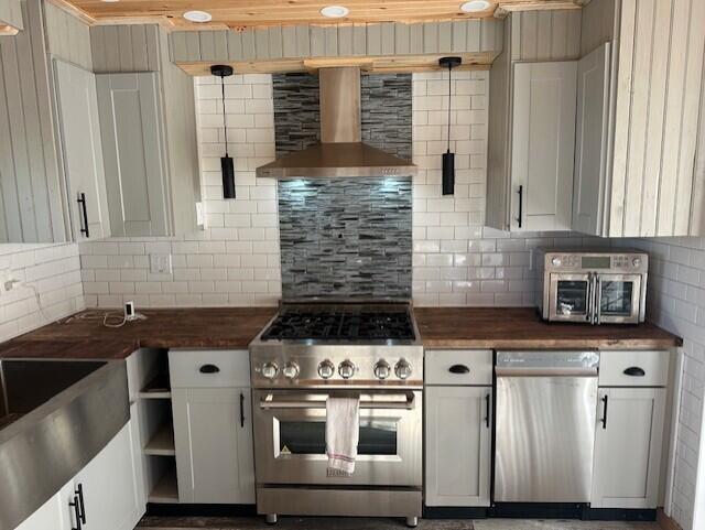 11 West Bay Road Gouldsboro, ME 04669 - Photo 9 of 17 11 West Bay Pic 1