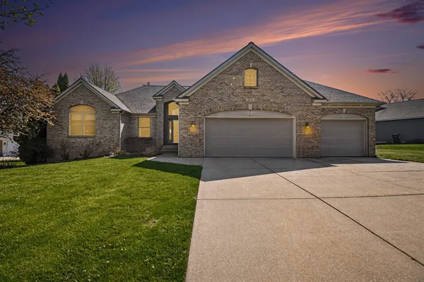 $639,900 | 6328 Summerhill Drive, Hudsonville, MI 49426