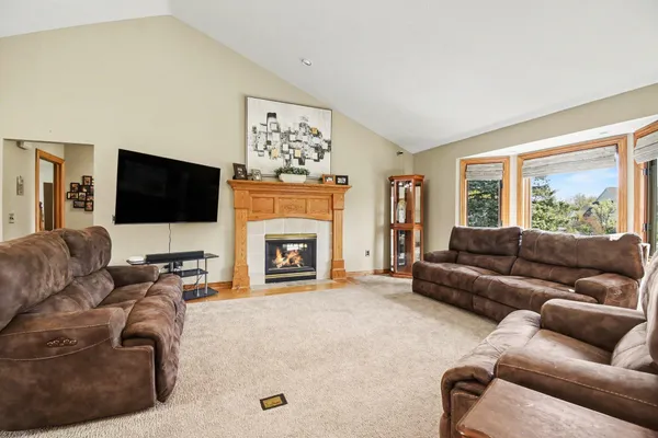 $629,900 | 6328 Summerhill Drive, Hudsonville, MI 49426