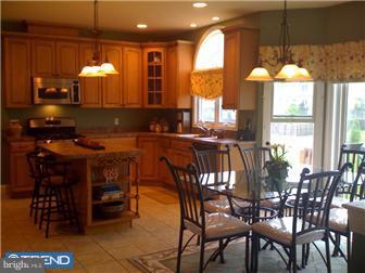 3 Mason Drive Cream Ridge, NJ 08514 - Photo 4 of 10 Gallery Image 4