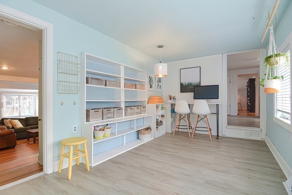 17 Stonebridge Road Wayland, MA 01778 - Photo 7 of 42