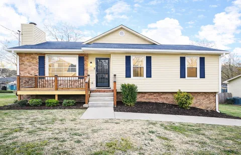 $425,000 | 121 Hillwood Drive, Hendersonville, TN 37075